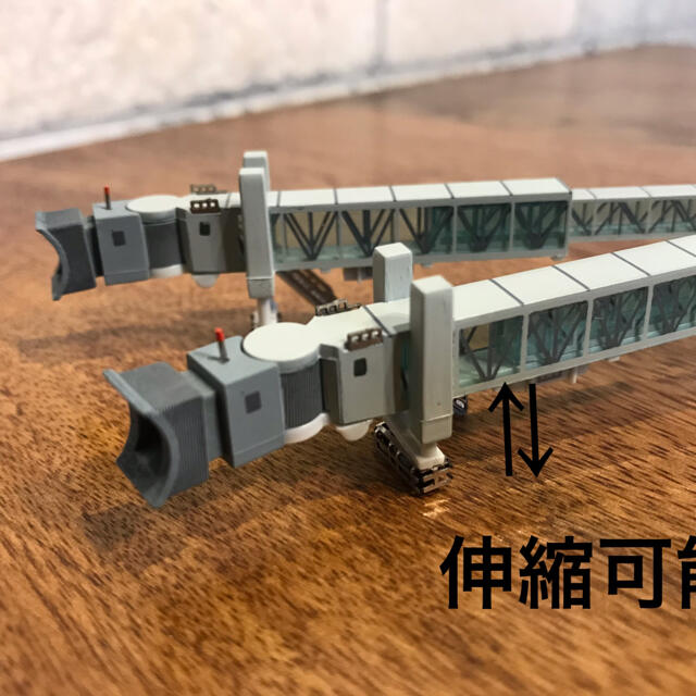 ボーディングブリッジ 搭乗橋 1/400 空港 ジオラマの通販 by おうか