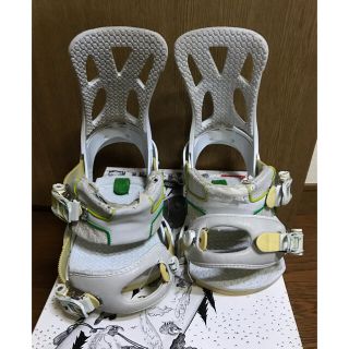 バートン(BURTON)のBURTON バートン CARTEL スノーボードビンディング　白　S(バインディング)