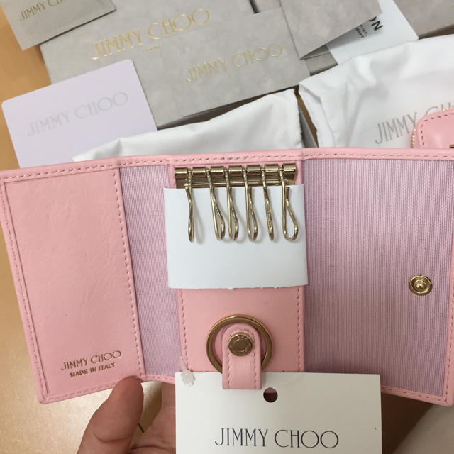 JIMMY CHOO(ジミーチュウ)の新品ジミーチュウ キーケース6連 レディースのファッション小物(キーケース)の商品写真