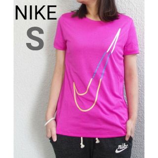 ナイキ(NIKE)の新品 NIKE Tシャツ トップス ナイキ(Tシャツ/カットソー(半袖/袖なし))