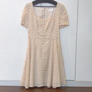 ジルスチュアート(JILLSTUART)のJILLSTUART ベージュワンピース(ひざ丈ワンピース)