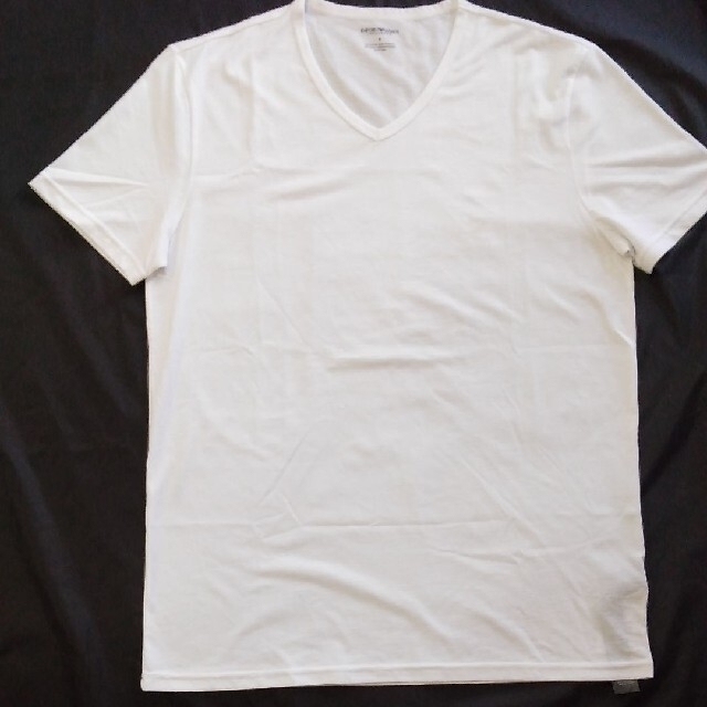Emporio Armani(エンポリオアルマーニ)のEMPORIO ARMANI Vネック半袖Tシャツ メンズのトップス(Tシャツ/カットソー(半袖/袖なし))の商品写真