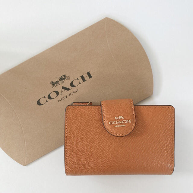 COACH コーチ　折り財布　パパイヤ　オレンジ　イエロー