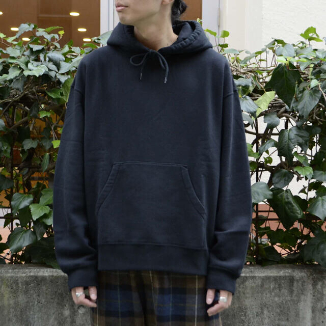 UNUSED(アンユーズド)のUNUSED 18AW パーカー black フーディー 3 アンユーズド メンズのトップス(パーカー)の商品写真