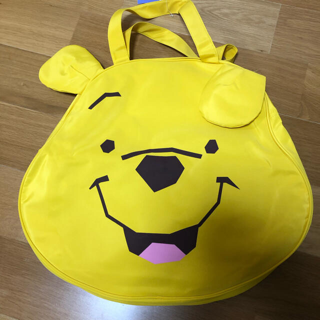 くまのプーさん(クマノプーサン)のくまのプーさん　バック　非売品　保育園バックにも☆ エンタメ/ホビーのおもちゃ/ぬいぐるみ(キャラクターグッズ)の商品写真