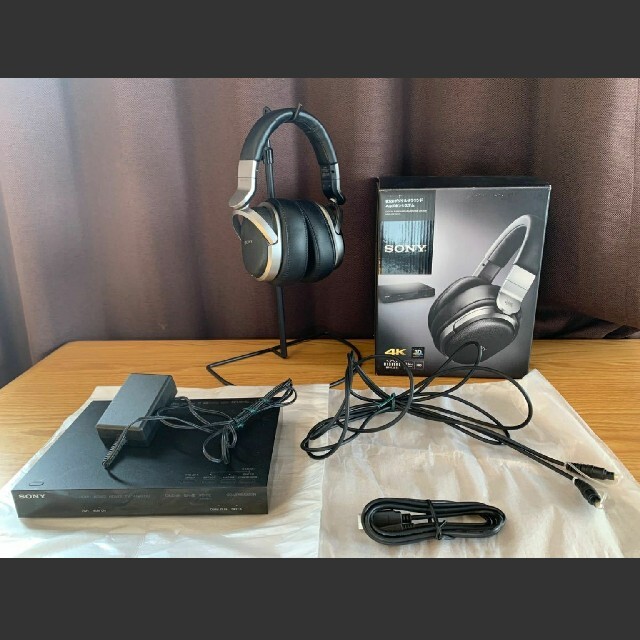 SONY(ソニー)デジタルサラウンドヘッドホンシステム　MDR-HW700DS