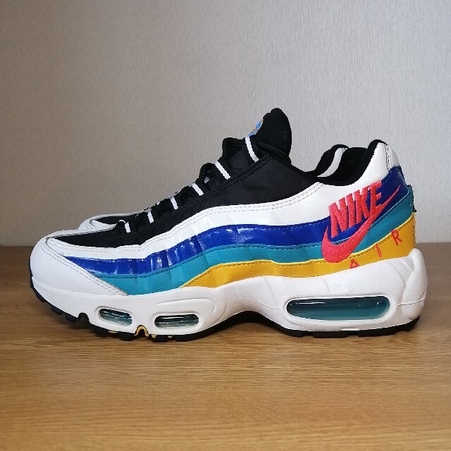 美品 大人気 特別モデル NIKE AIRMAX 95 SE税込約19000円