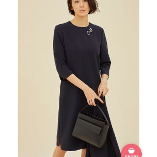 プラステ(PLST)のお値下げ！新品タグ付き！プラステ 高橋志津奈 コラボ ワンピ ネイビー　M　紺(ひざ丈ワンピース)