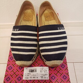 トリーバーチ(Tory Burch)のトリーバーチ　5.5　DAISY SLIP-ON TRAINER(スリッポン/モカシン)