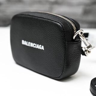 Balenciaga - 新品 BALENCIAGA Cash ロゴ レザー ミニ ショルダーの ...