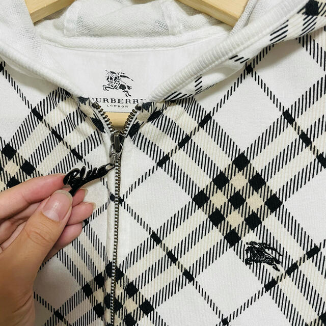 BURBERRY BLUE LABEL(バーバリーブルーレーベル)のいちごミルク様専用 BURBERRY BLUELABEL ノバチェック   レディースのトップス(パーカー)の商品写真