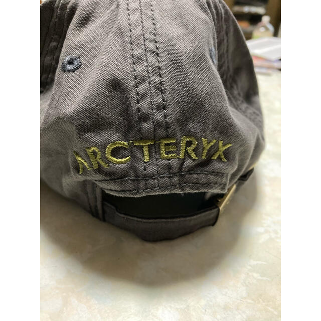 【新品・未使用】アークテリクス Arc'teryx キャップ ビンテージ　グレイ