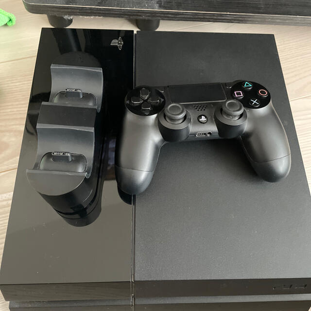 値下げ！！相場より安くしました！初期型PS4 オマケ付き　箱なし 1