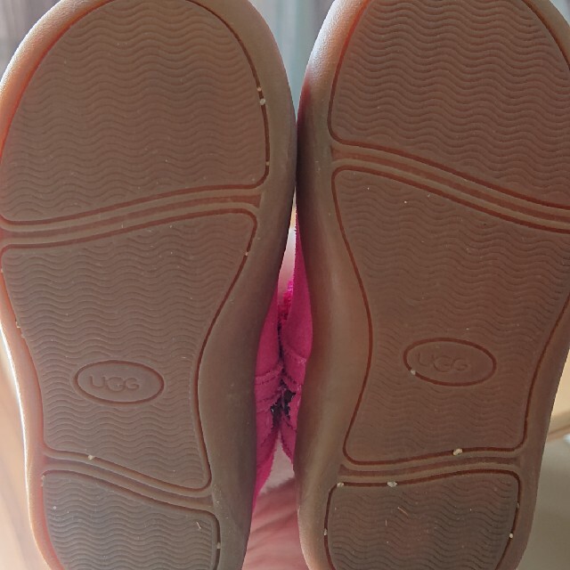 UGG(アグ)の【UGG】ブーツ 13.5cm キッズ/ベビー/マタニティのベビー靴/シューズ(~14cm)(ブーツ)の商品写真
