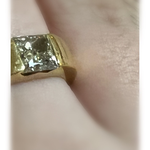 最終値下げ　大粒　天然ダイヤモンド　1.059ct  K18 リング　一粒ダイヤ レディースのアクセサリー(リング(指輪))の商品写真