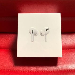 アップル(Apple)の[新品未使用] Air Pods Pro 本体　国内正規品(ヘッドフォン/イヤフォン)