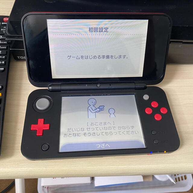 newニンテンドー2ds ブラック　レッド