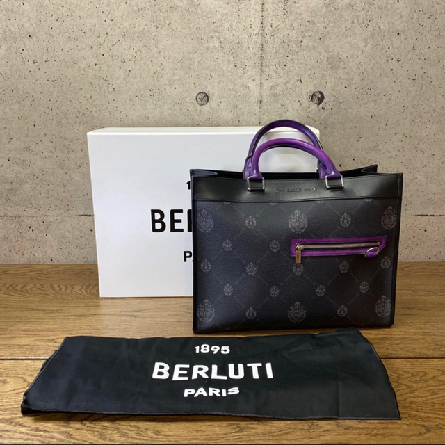 Berluti(ベルルッティ)の【未使用品】ベルルッティ/ ウリススモールキャンパスレザートートバッグ【完売品】 メンズのバッグ(トートバッグ)の商品写真