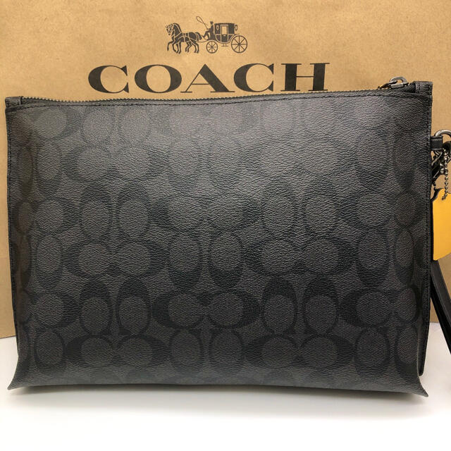 COACH(コーチ)の【COACH☆限定品】完売品！新品！入手困難！クラッチバッグ！ロケット！ブラック メンズのバッグ(セカンドバッグ/クラッチバッグ)の商品写真