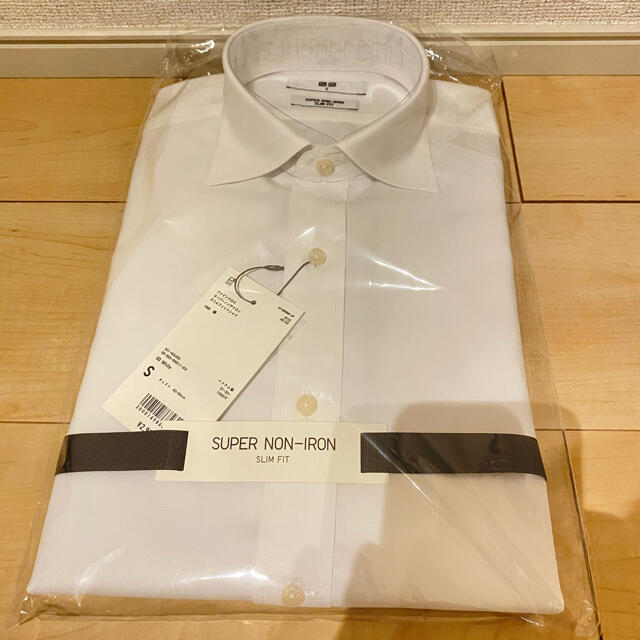 UNIQLO - 【新品】ユニクロ スーパーノンアイロンスリムフィット UNIQLO - 【新品】ユニクロ スーパーノンアイロンスリムフィット