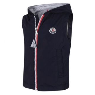 モンクレール(MONCLER)の【新品】☆MONCLER★大人もOK☆DENEBフード付ナイロンベスト(その他)