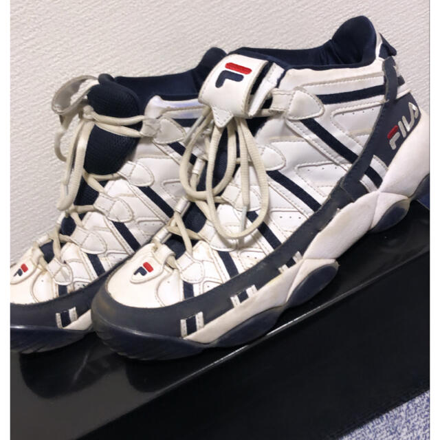 FILA(フィラ)のFILAホワイト フィラ ストリート系スニーカー メンズの靴/シューズ(スニーカー)の商品写真