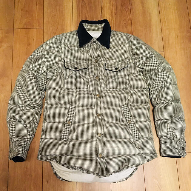 MONCLER(モンクレール)のHot Plume ホットプルーム シャツ ダウン 46 M モンクレー メンズのジャケット/アウター(ダウンジャケット)の商品写真