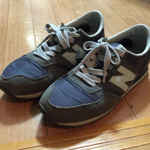 MHL.  NEWBALANCE420