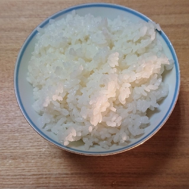 ✳️白米✳️富山県産1等米コシヒカリ20㎏玄米を精米(白米4.5㎏✖️4袋 ...