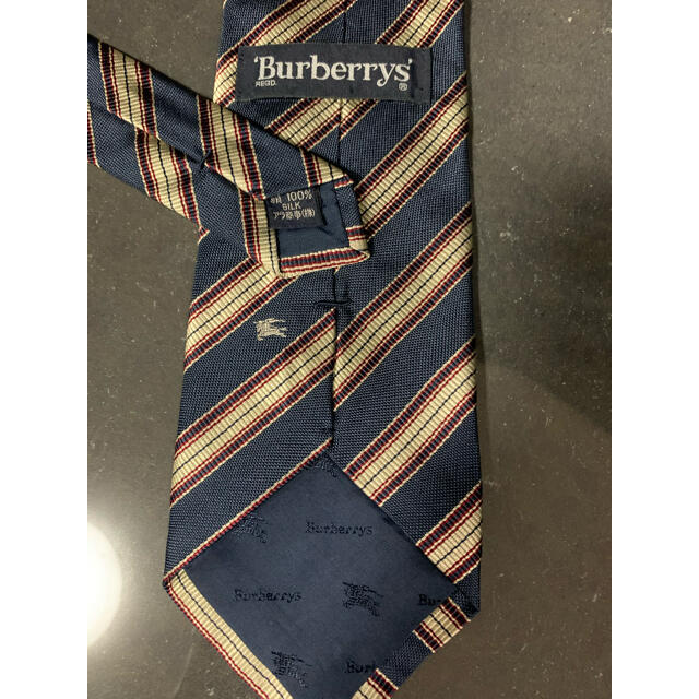 BURBERRY(バーバリー)の☆美品☆バーバリーズ ネクタイ ストライプ柄　ワンポイント　ナイトライダー メンズのファッション小物(ネクタイ)の商品写真