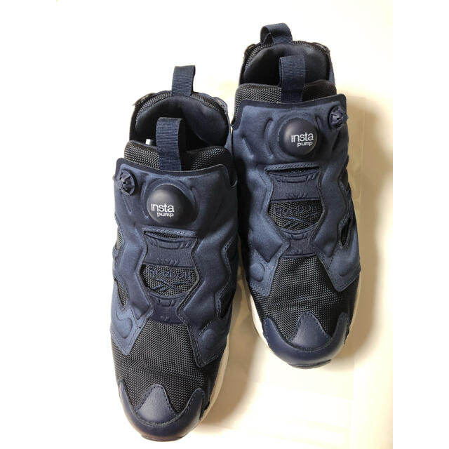 Reebok(リーボック)のInstapump Fury （ネイビー×ホワイト）26cm メンズの靴/シューズ(スニーカー)の商品写真