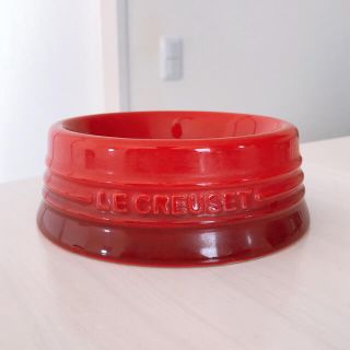 ルクルーゼ(LE CREUSET)の河西様専用/ル・クルーゼ(Le Creuset)/ペットボール/S/Cレッド(犬)