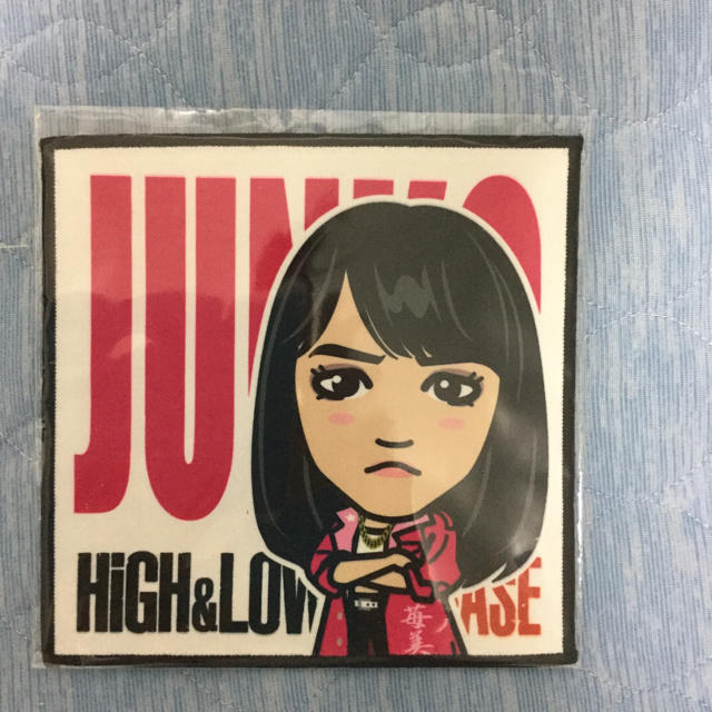 24karats(トゥエンティーフォーカラッツ)のHigh&Low 純子 小島藤子 ハンドタオル エンタメ/ホビーのタレントグッズ(その他)の商品写真