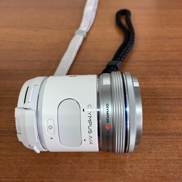 OLYMPUS(オリンパス)のオリンパスエアー スマホ/家電/カメラのカメラ(コンパクトデジタルカメラ)の商品写真