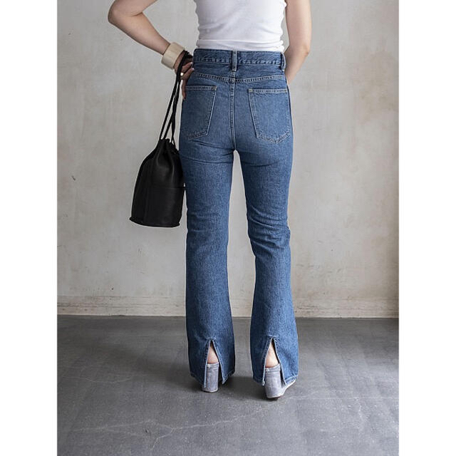 HOLIDAY FLARE DENIM PANTS | www.bonitaexclusive.com