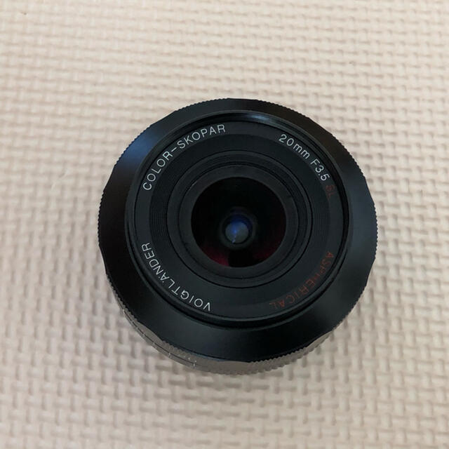 Canon(キヤノン)のフォクトレンダー　COLOR SKOPAR 20mm F3.5 EF  スマホ/家電/カメラのカメラ(レンズ(単焦点))の商品写真