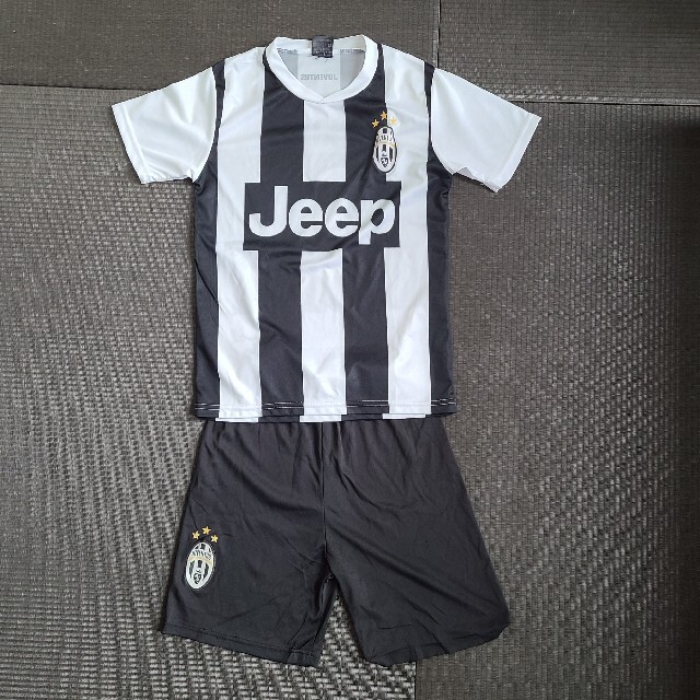 値下げ!子供用サッカーユニフォーム☆jeep☆juventus 値下げ!子供用サッカーユニフォーム☆jeep☆juventus