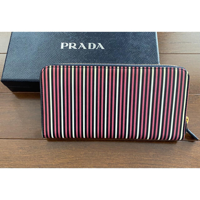 PRADA  長財布  新品