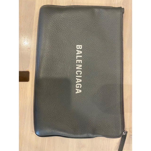 BALENCIAGA BAG(バレンシアガバッグ)のバレンシアガ(BALENCIAGA) クラッチバッグ メンズのバッグ(セカンドバッグ/クラッチバッグ)の商品写真