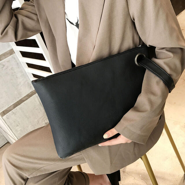 227 クラッチバッグ セカンドバッグ メンズ 軽い 大きめ レザー 結婚式の通販 By チズ S Shop ラクマ 227 クラッチバッグ セカンドバッグ メンズ 軽い 大きめ レザー 結婚式の通販 By チズ S Shop ラクマ