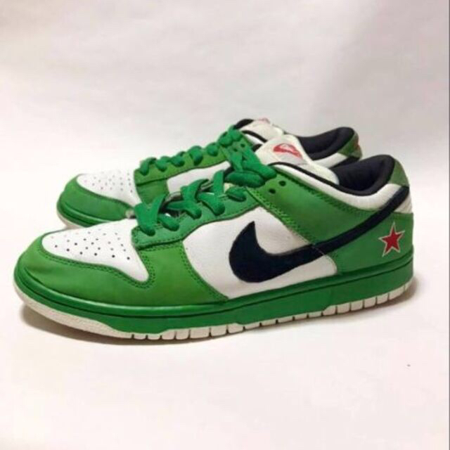 NIKE(ナイキ)の週末セール✳︎超希少NIKE DUNK LOW PRO SBハイネケンUS9.5 メンズの靴/シューズ(スニーカー)の商品写真