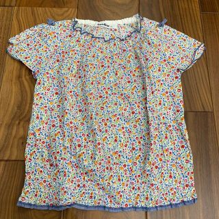 ファミリア(familiar)のファミリア　女の子120センチ　花柄トップス(Tシャツ/カットソー)