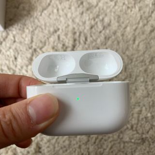 アップル(Apple)のAirPods pro 正規品　(ヘッドフォン/イヤフォン)