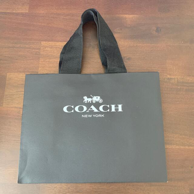 COACH(コーチ)のコーチ　紙袋 レディースのバッグ(ショップ袋)の商品写真