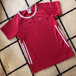 アディダス(adidas)のadidas アディダス 赤Tシャツ S(ウェア)