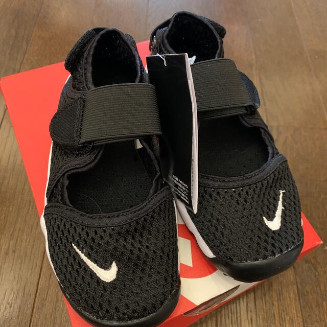 NIKE(ナイキ)のNIKE エアリフト　キッズ　18センチ　新品 キッズ/ベビー/マタニティのキッズ靴/シューズ(15cm~)(スニーカー)の商品写真