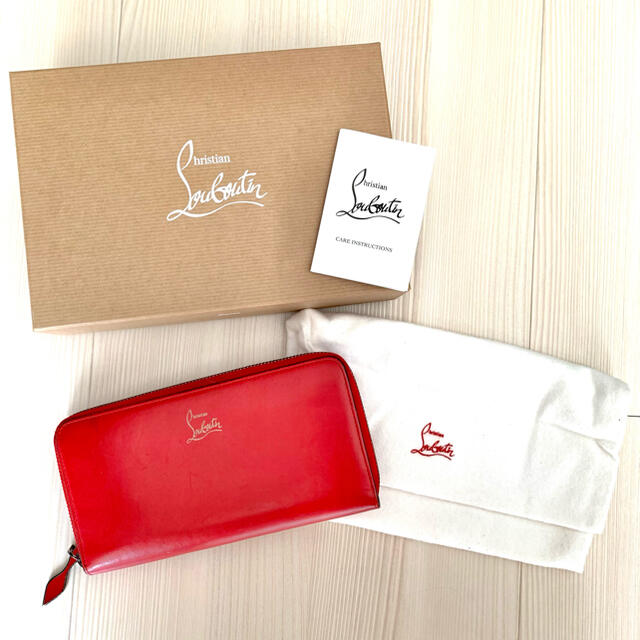 【最終値下済】クリスチャンルブタン　長財布　ChristianLouboutin