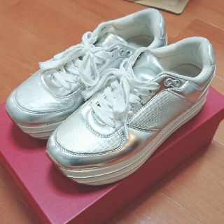 ZARAスニーカー👟(スニーカー)