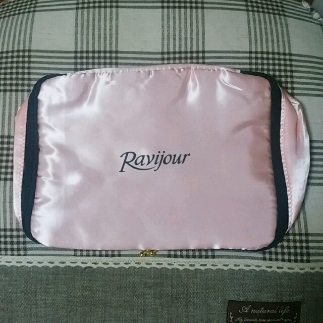 Ravijour(ラヴィジュール)の専用です！★ピンク × レース柄ランジェリーポーチ レディースのファッション小物(ポーチ)の商品写真