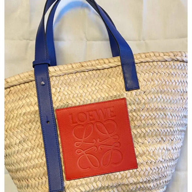 流行のアイテム 美品 ロエベ カゴバッグ 限定カラー LOEWE かごバッグ